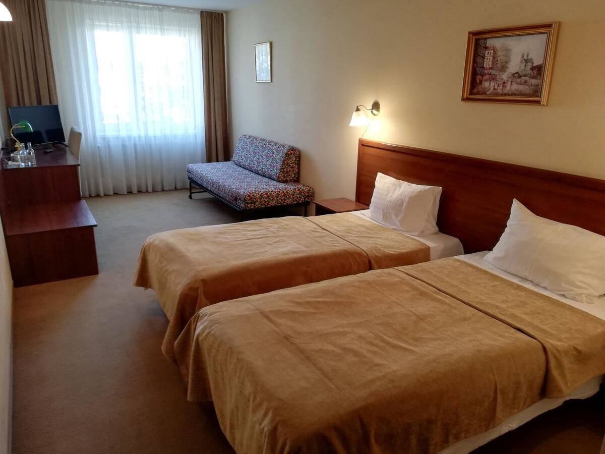 Отель Hotel Adria Румя-24