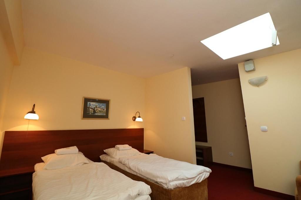 Отель Hotel Adria Румя-47